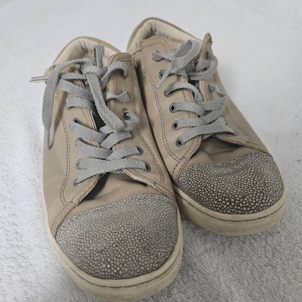 UGG shoes 